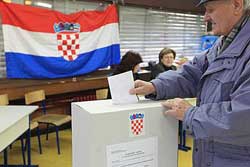 HRVATSKA-GLASANJE-REFERENDUM-EU-ZAGREB-22-1-12